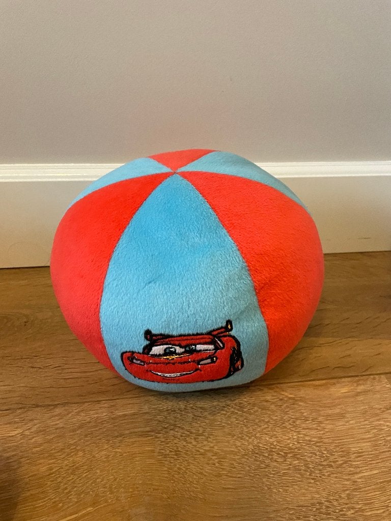 Stoffen bal Cars Kado verjaardag Sint Kerst, Ophalen, Zo goed als nieuw, Overige typen