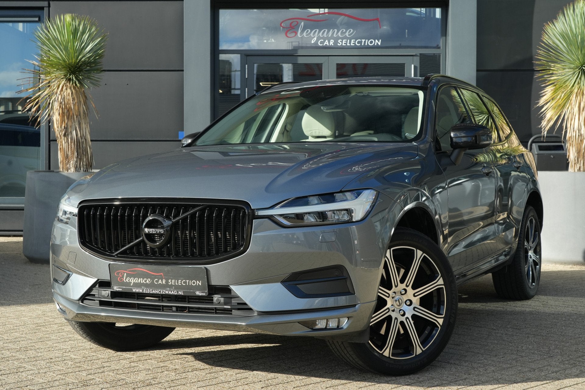 Volvo XC60 2.0 T6 AWD Inscription | 310 PK | Panoramadak | L, Gebruikt, 1969 cc, XC60, Vierwielaandrijving