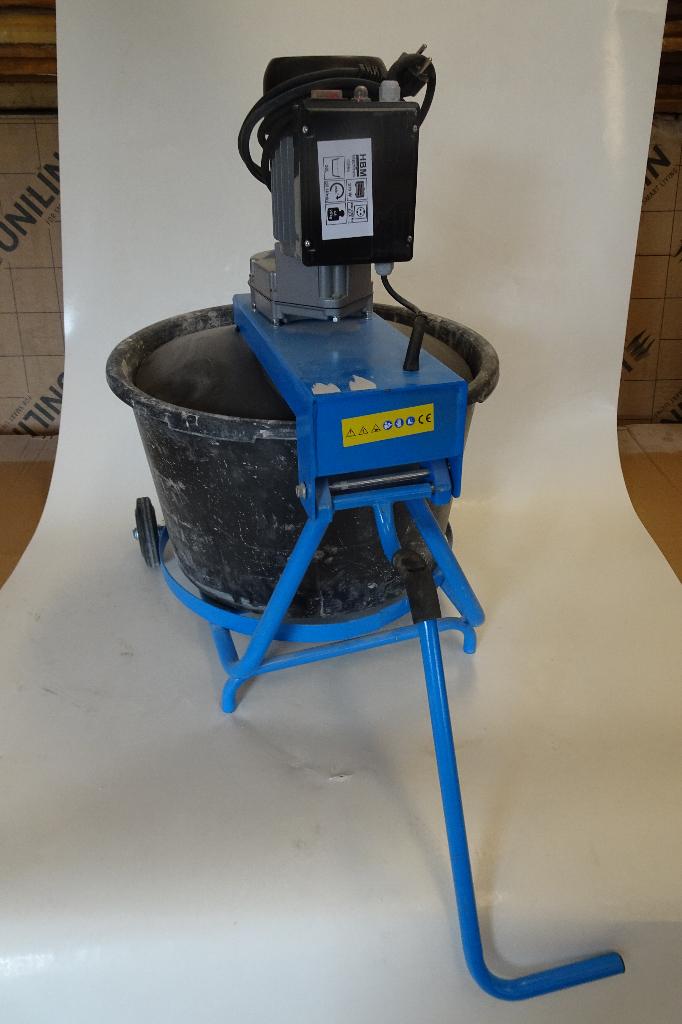 Mixer  Mengmachine HBM, Doe-het-zelf en Verbouw, Betonmolens, Zo goed als nieuw, Ophalen