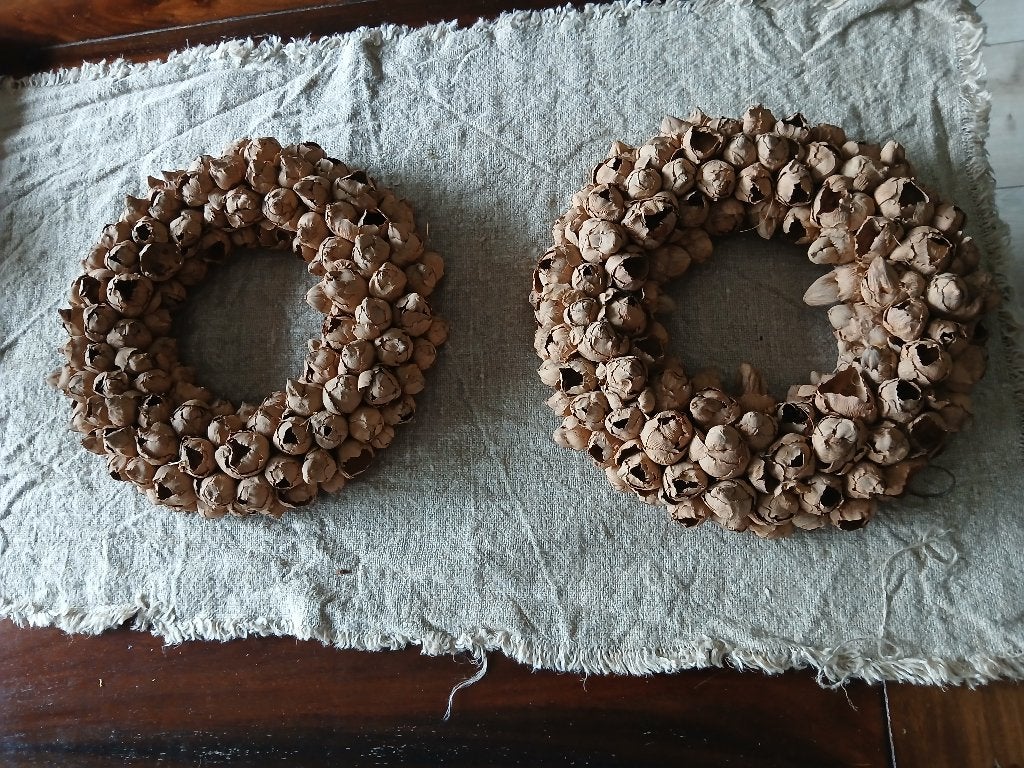 Sobere kransen 2x coco fruit, Huis en Inrichting, Woonaccessoires | Kransen, 30 cm, Gebruikt, Krans, Ophalen of Verzenden