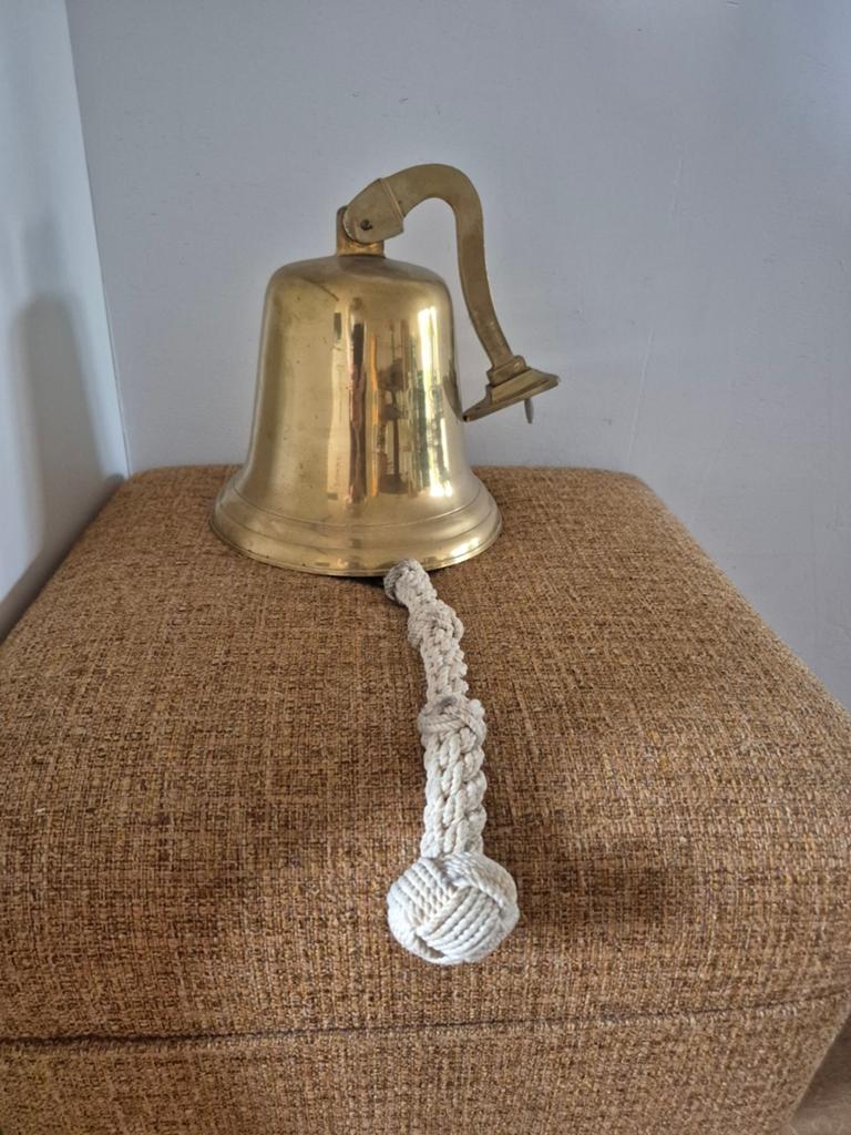 Scheepsbel origineel met houder 3,4 kg hoogte 26 cm,, Antiek en Kunst, Antiek | Koper en Brons, Ophalen of Verzenden