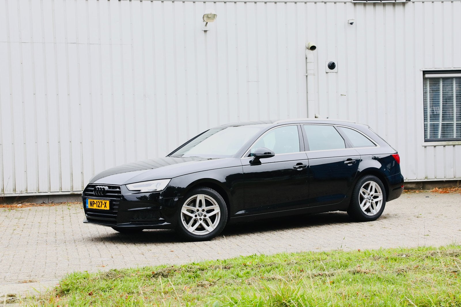 Audi A4 1.4 Tfsi 150pk S Tronic 2017 Zwart, Zwart, 4 cilinders, A4, Zwart