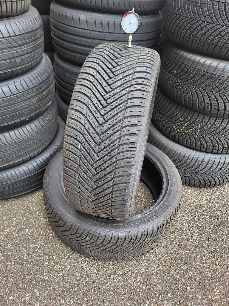 2 x 225/45/18 Hankook Allseasons ZGAN 150,- Incl montage !