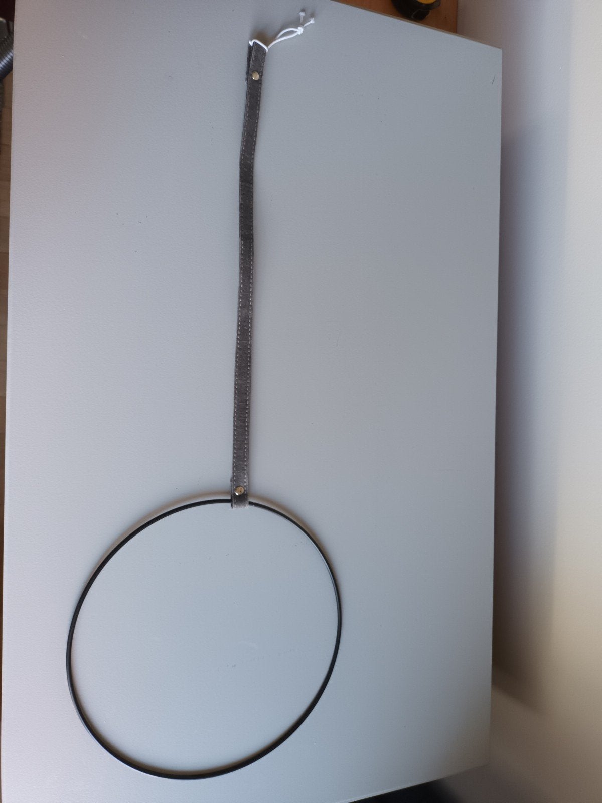 Zwarte metalen ronde hanger ring zwart ong 25 cm metaal rond, Hobby en Vrije tijd, Knutselen, Zwart, Gebruikt, Herbruikbaar, Knutselmateriaal