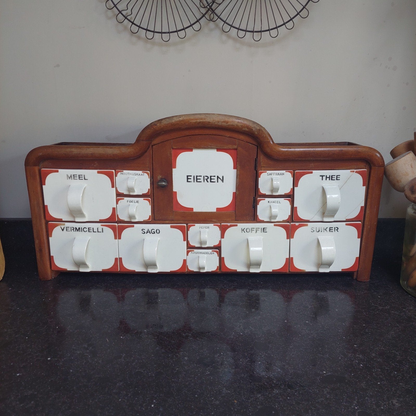Antieke brocante kruiden eieren kastje, Ophalen