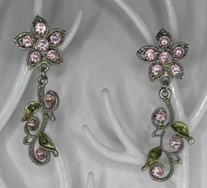 Zilverkleurige Bloem Oorbellen met Roze/Groene Steentjes, Overige materialen, Hangers, Nieuw, Ophalen of Verzenden