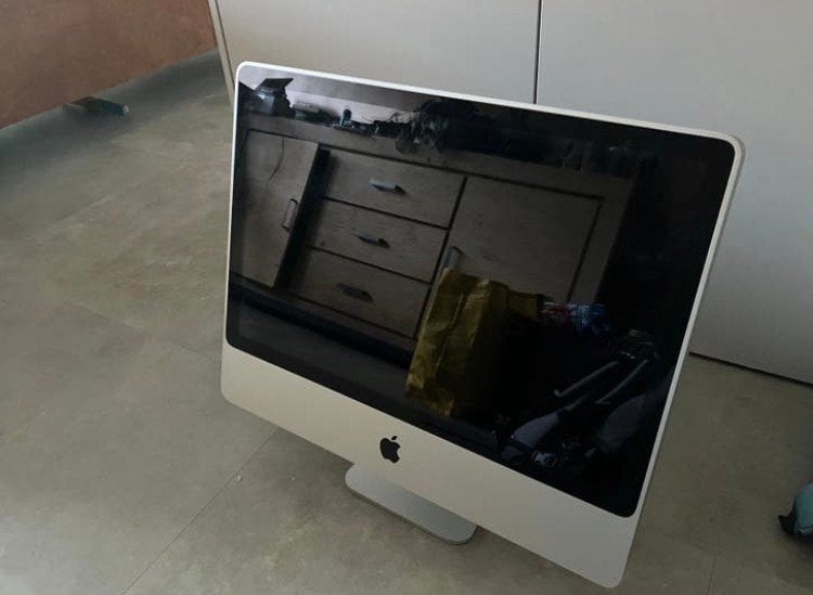 2x Apple iMac. 20 inch en 24 inch. Samen voor 30€., Ophalen, Zo goed als nieuw, IMac, 2 tot 3 Ghz