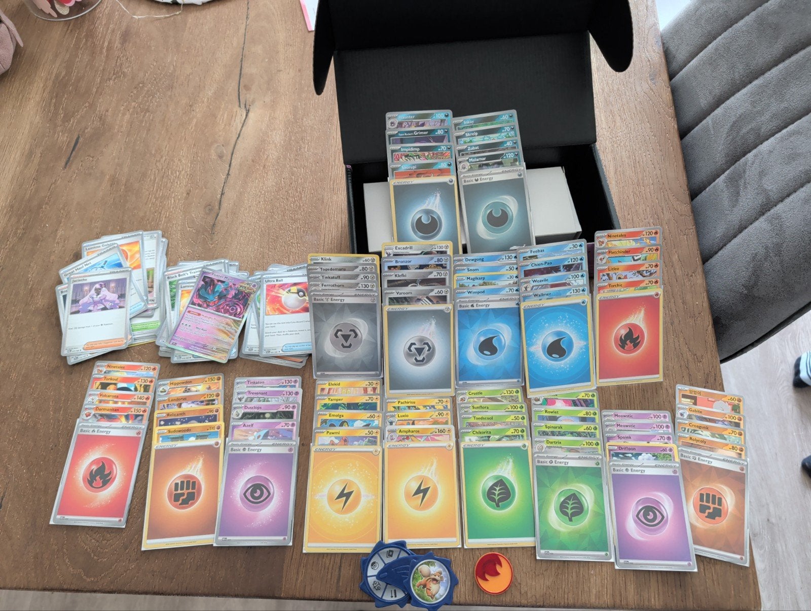 Grote collectie Pokémon kaarten met accessoires, Hobby en Vrije tijd, Ophalen of Verzenden, Gebruikt, Meerdere kaarten