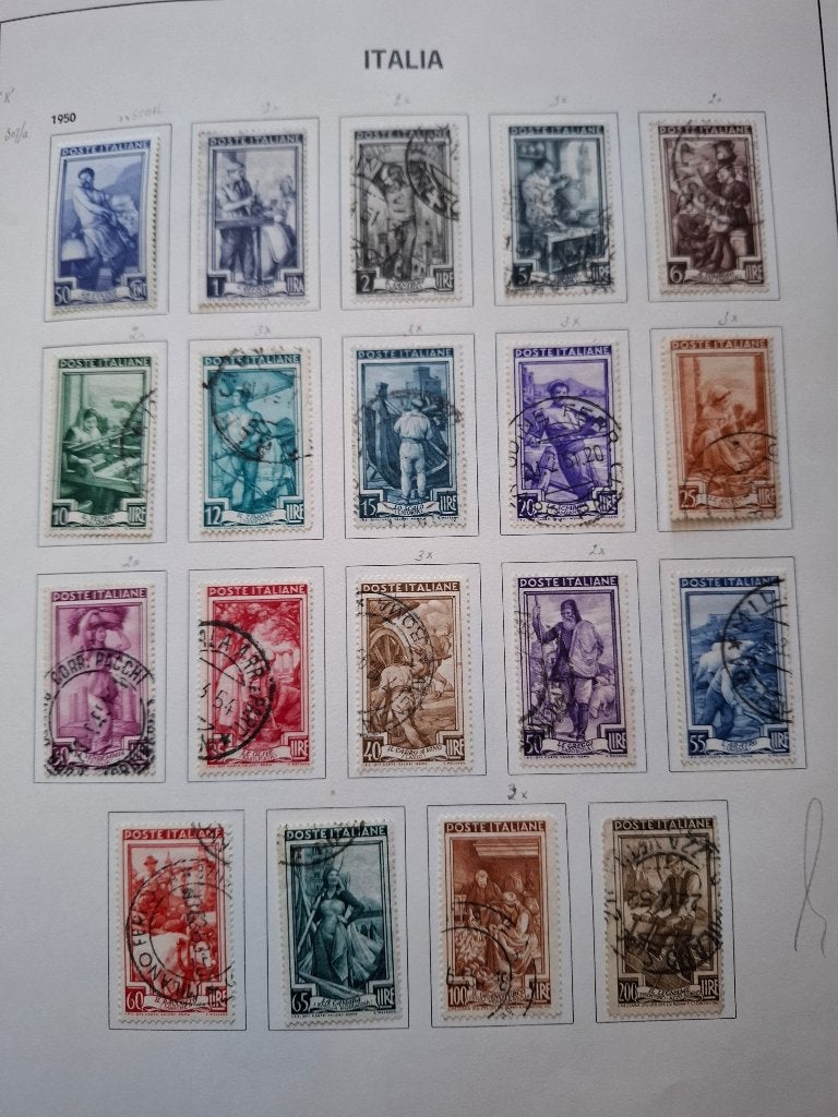 Postzegelverzameling Italie in Davo en losse albums, Postzegels en Munten, Ophalen of Verzenden, Buitenland