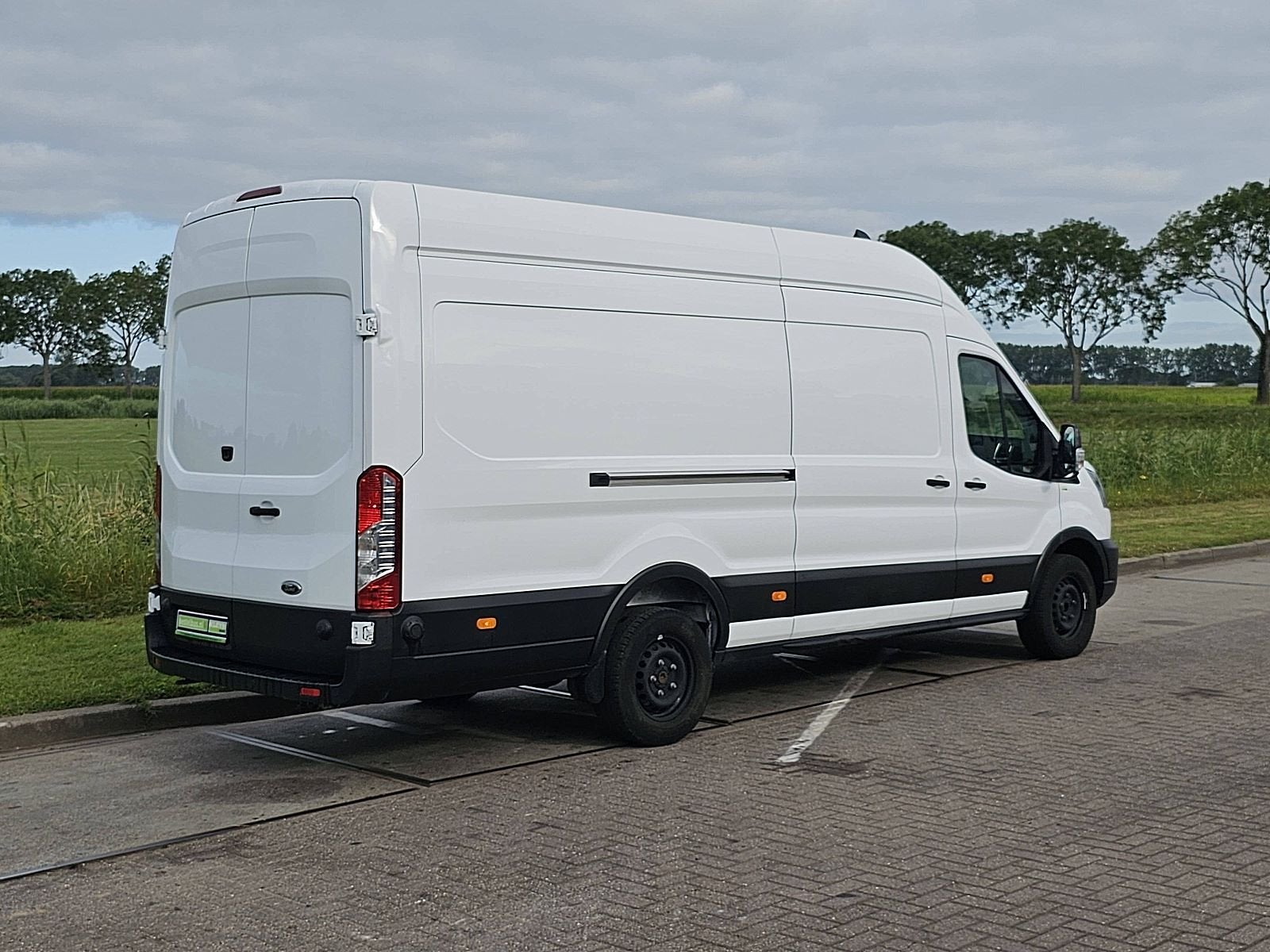 FORD TRANSIT 350 l4h3 navi camera, Auto's, Gebruikt, Euro 6, Wit, Bedrijf