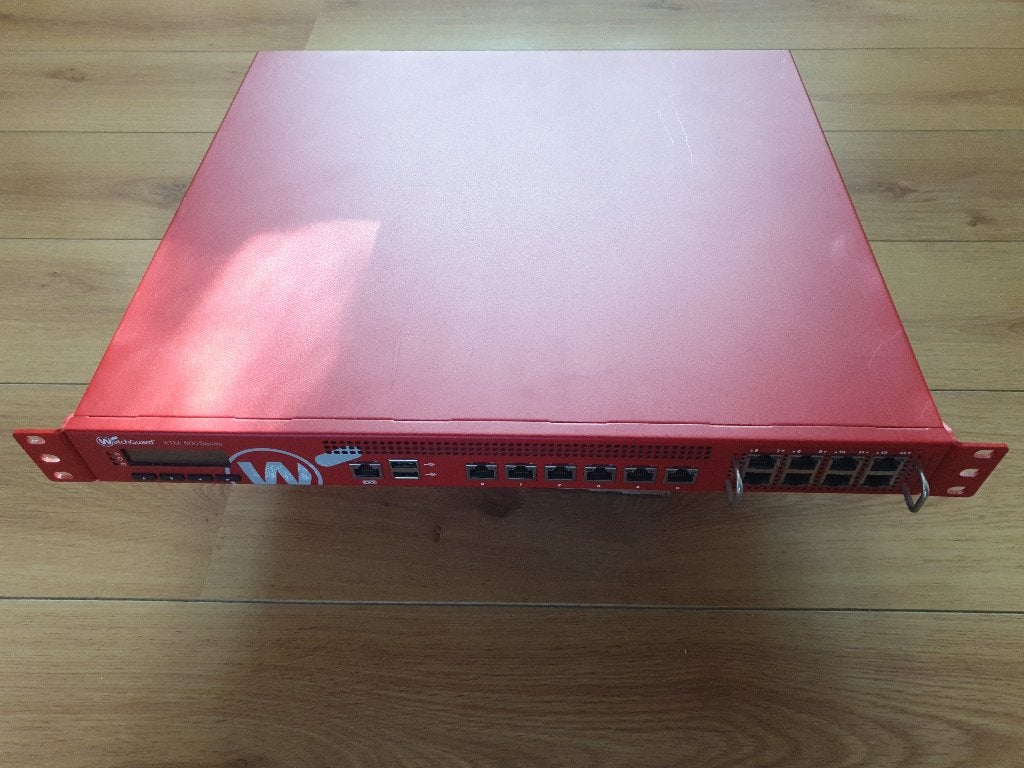 Watchguard XTM800  Xeon E3-1225 V2 16gb ram met pfsense, Computers en Software, Routers en Modems, Ophalen of Verzenden, Gebruikt