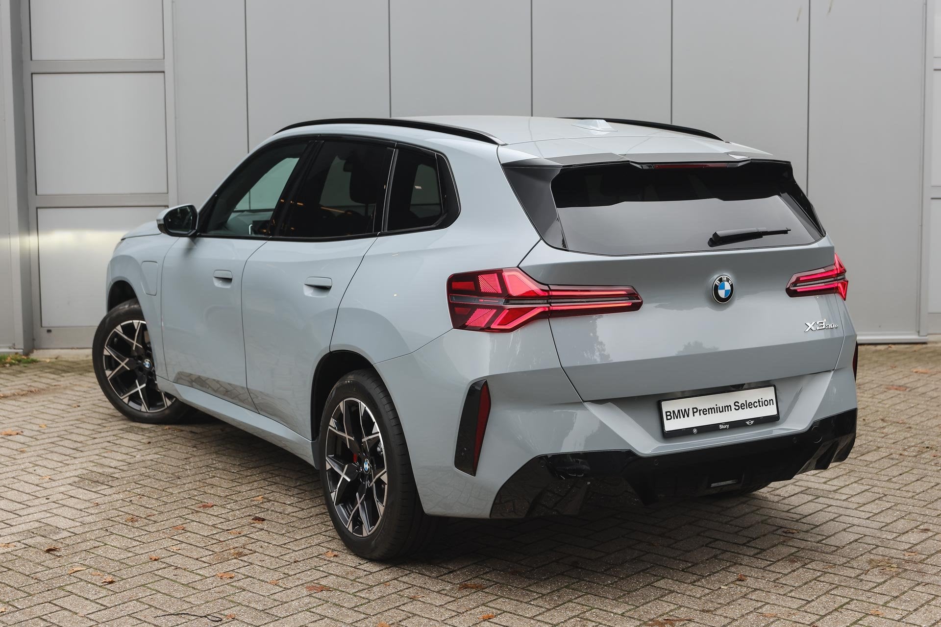 BMW X3 30e xDrive M Sport Automaat / Trekhaak / Sportstoelen, Auto's, BMW, Gebruikt, Plug-in hybride, Bedrijf, Vierwielaandrijving