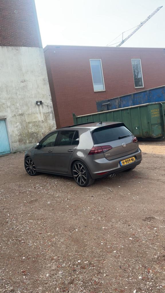 Volkswagen Golf 2.0 TDI 135KW 5D DSG 2015 PANO Grijs, Ophalen of Verzenden, Volkswagen, Achterklep