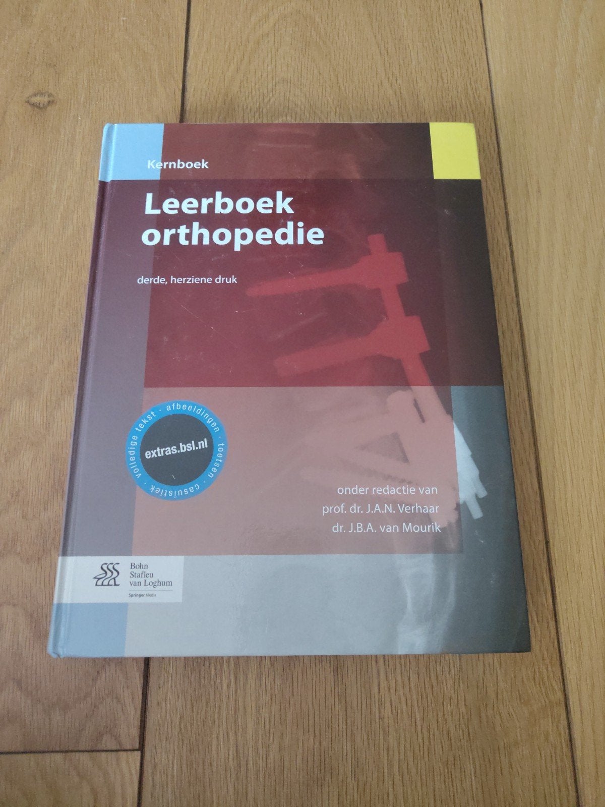 Leerboek orthopedie - derde, herziene druk, Gelezen, Prof. dr. J.A.N. Verhaar, dr. J.B.A. van Mourik, Ophalen of Verzenden, WO