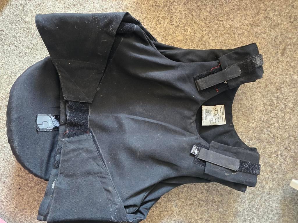 Zwart bodyprotector paardrijden maat Medium, Ophalen of Verzenden, Gebruikt