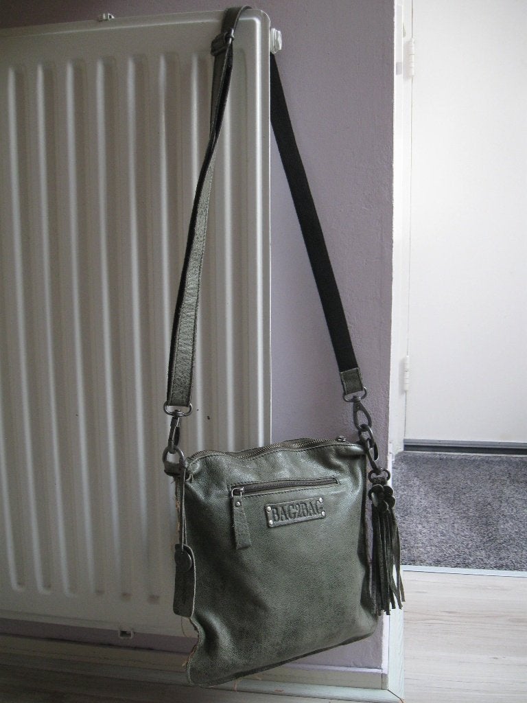 BAG2BAG mooie groen leren schoudertas als nieuw, Sieraden, Tassen en Uiterlijk, Tassen | Schoudertassen, Ophalen of Verzenden