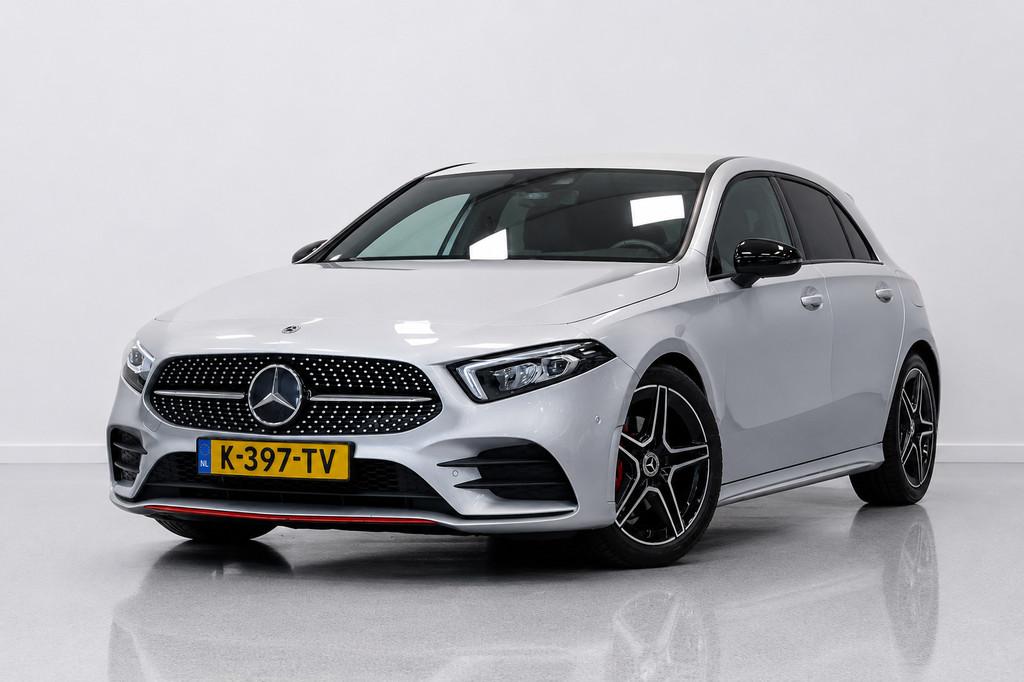 Mercedes-Benz A-klasse 180 Business Solution AMG Night Upgra, 136 pk, Gebruikt, 4 cilinders, Leder en Stof