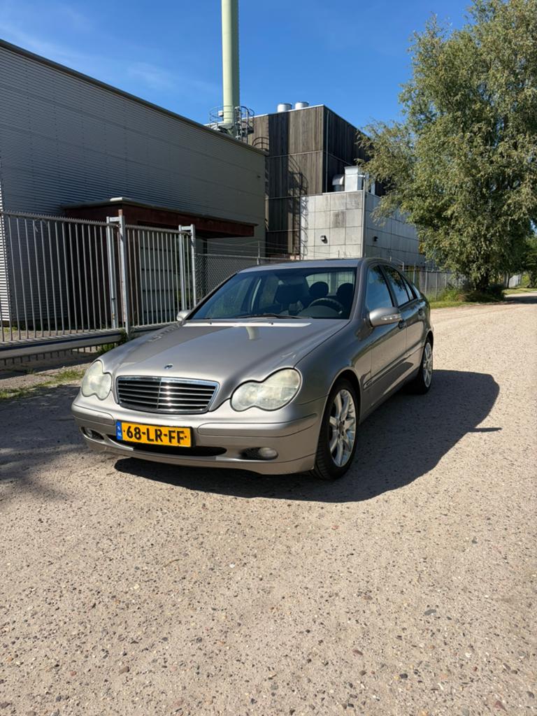 Mercedes-Benz C-Klasse C180 Kompr Sedan 2003 NWE Apk, Auto's, 13 km/l, Achterwielaandrijving, 1796 cc, Origineel Nederlands