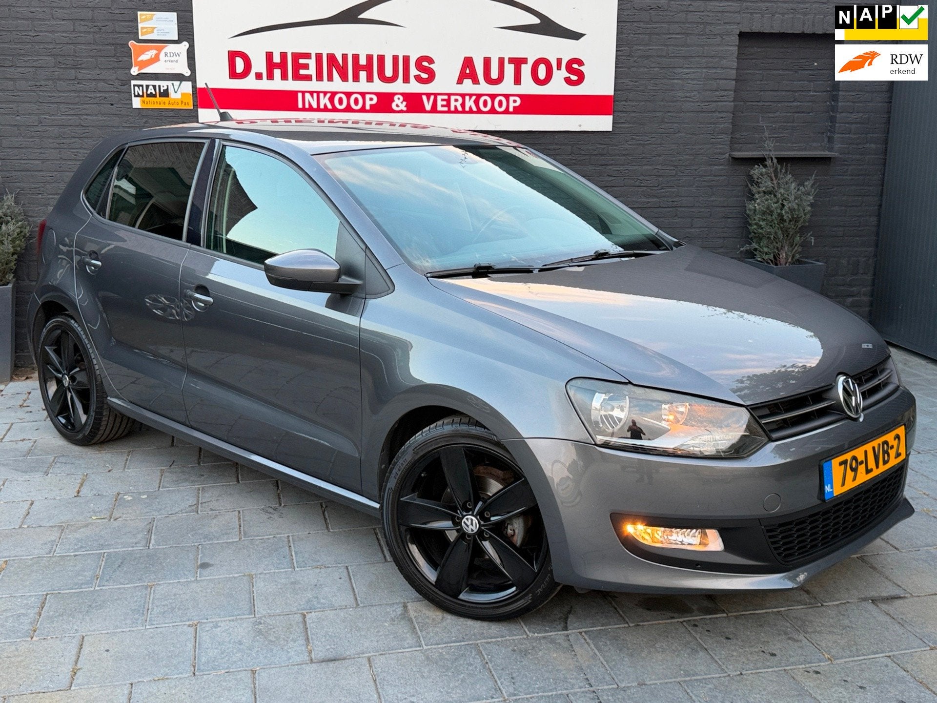 Volkswagen Polo 1.2 TSI Highline|DSG|AUTOMAAT|5DRS|KLIMA|, Euro 5, Zwart, 4 cilinders, Automatische klimaatregeling