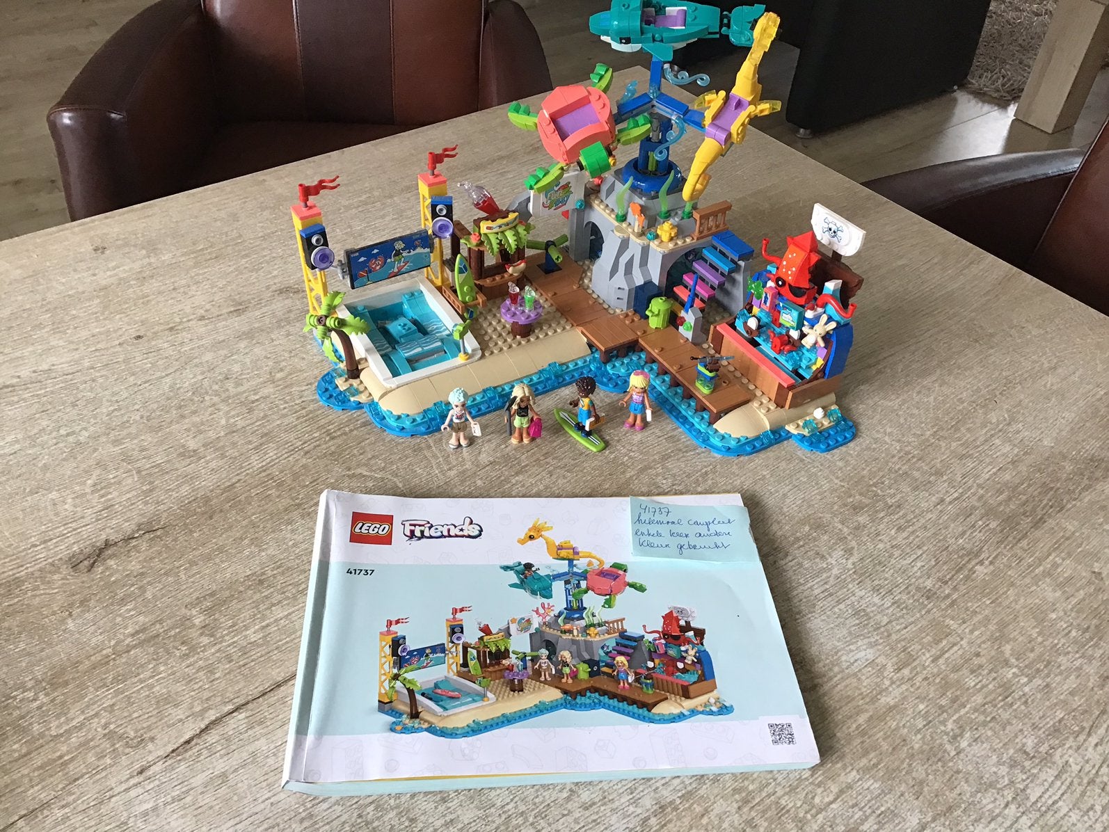 Lego friends Strandpretpark 41737, Kinderen en Baby's, Speelgoed | Duplo en Lego, Ophalen of Verzenden, Zo goed als nieuw