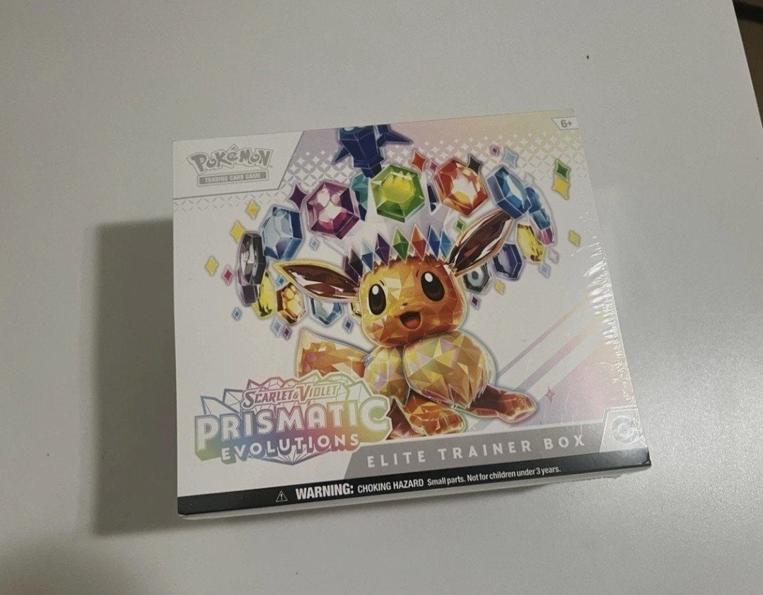 Pokémon Scarlet & Violet Prismatic Evolutions Elite Trainer, Hobby en Vrije tijd, Ophalen of Verzenden, Nieuw, Overige typen