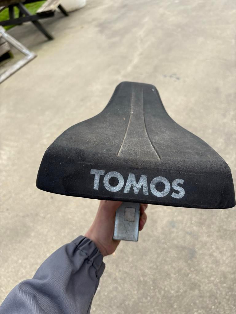 Tomos zadel - Gebruikt, Fietsen en Brommers, Ophalen of Verzenden, Gebruikt