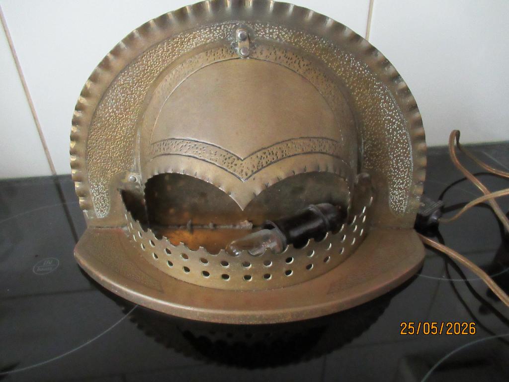 OUDE LAMP IN VORM VAN SPAANSE MORION HELM -CA1950, Antiek en Kunst, Antiek | Lampen, Ophalen of Verzenden