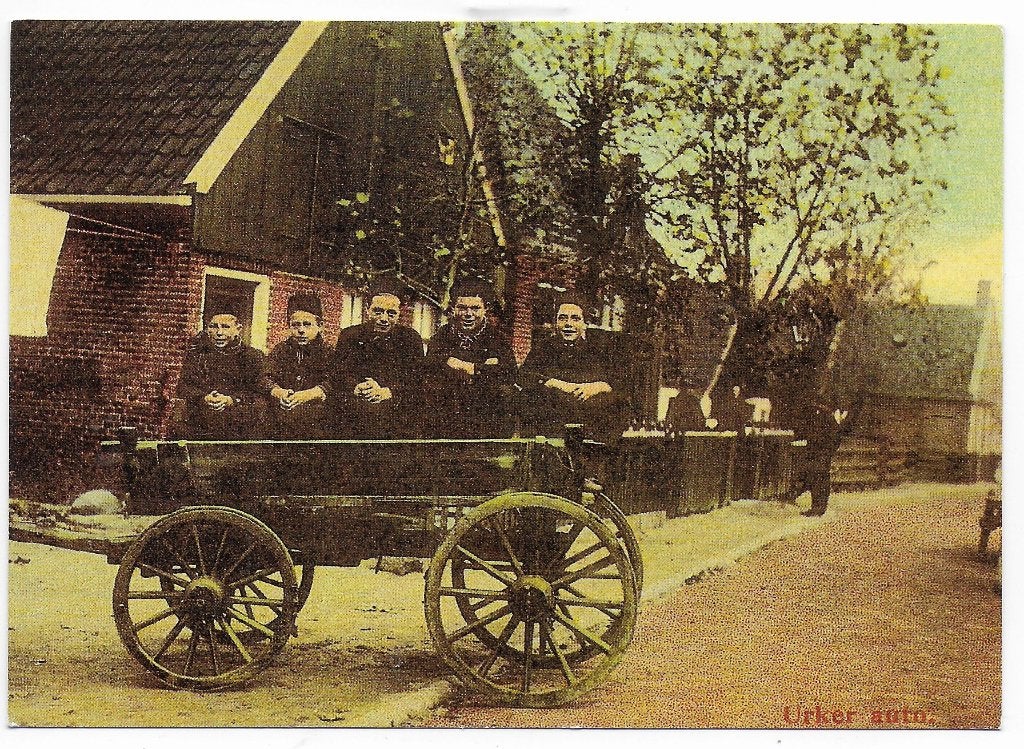 Urk Urker Auto Ongelopen Ansichtkaart (B8075), Verzamelen, Ansichtkaarten | Nederland, Ophalen of Verzenden, 1940 tot 1960, Ongelopen