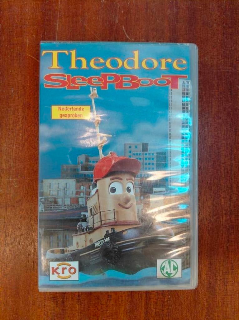 Theodore sleepboot videoband. KRO., Gebruikt, Alle leeftijden, Kinderprogramma's en -films, Ophalen of Verzenden