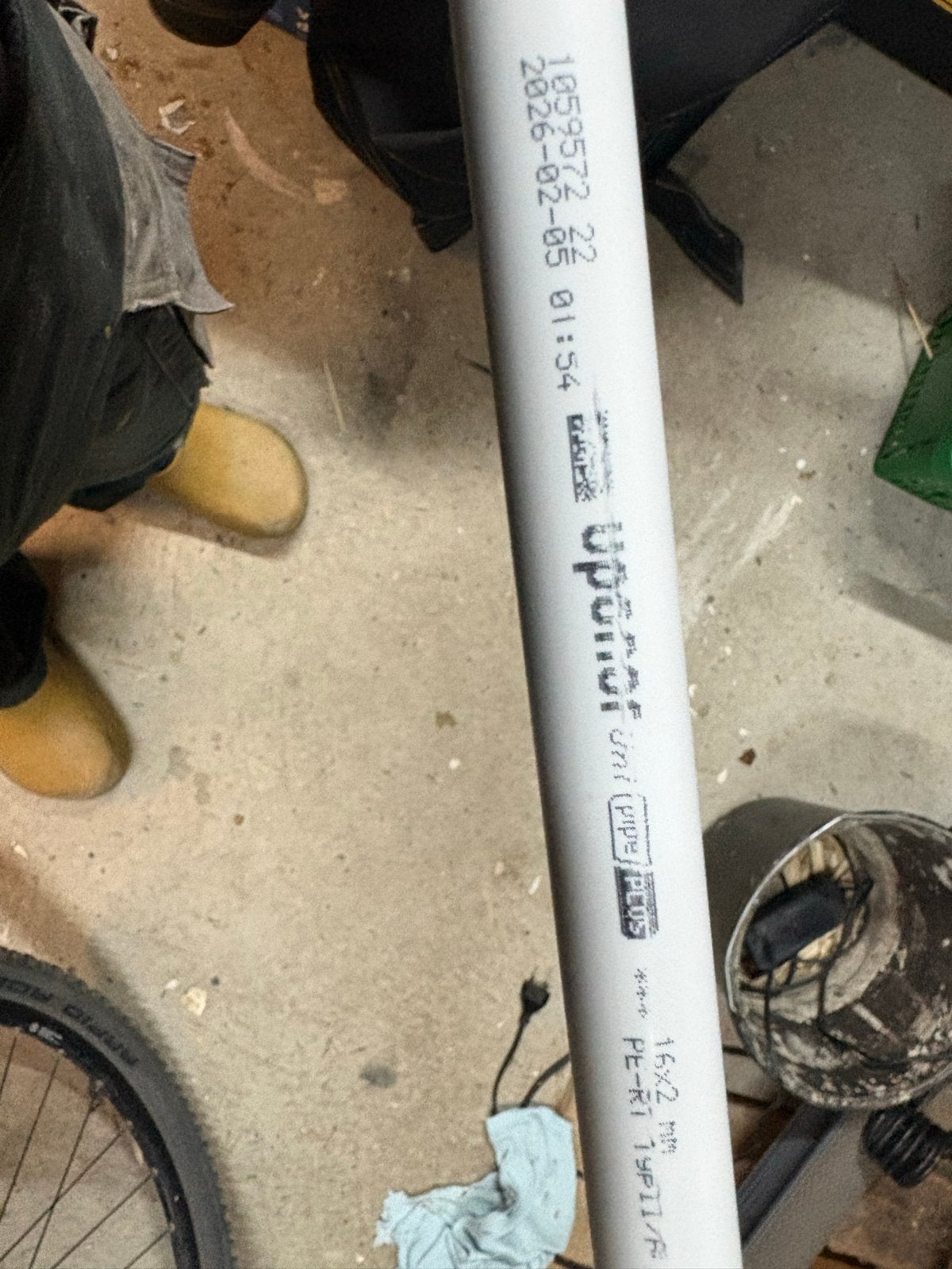 Uponor Uni Pipe PLUS PE-RT 16x2 mm - 2 stuks, Ophalen, Gebruikt, Pvc, 2 tot 4 meter