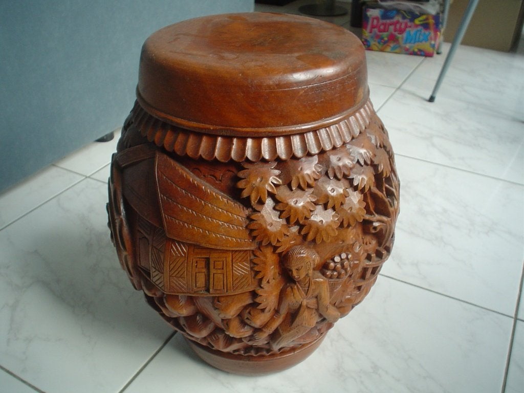 Mahonie houten krukjes /Bijzet tafel rondom hand gesneden 45, Ophalen of Verzenden
