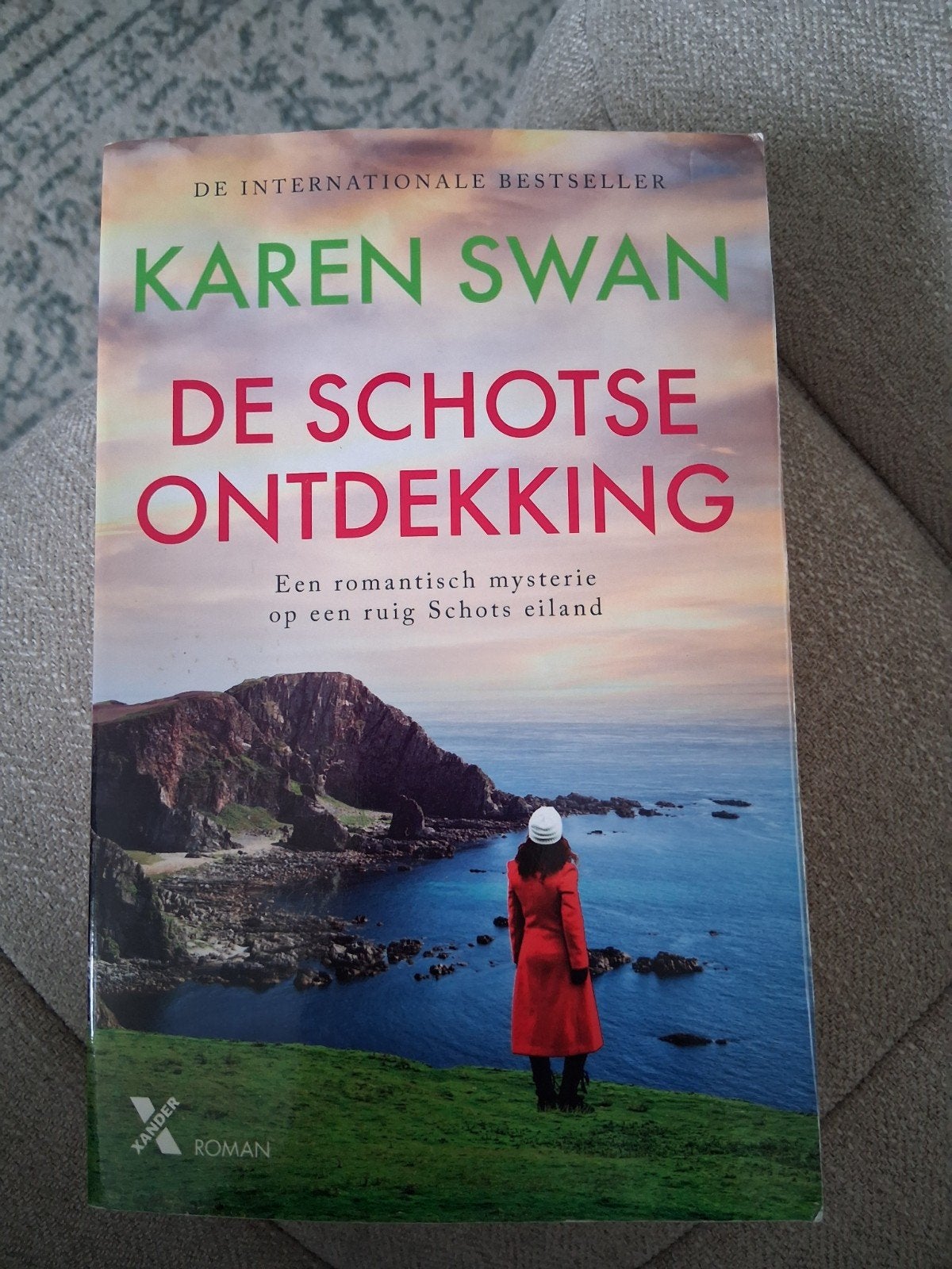 Karen Swam  De Schotse ontdekking, Ophalen of Verzenden, Gelezen, Karen Swan