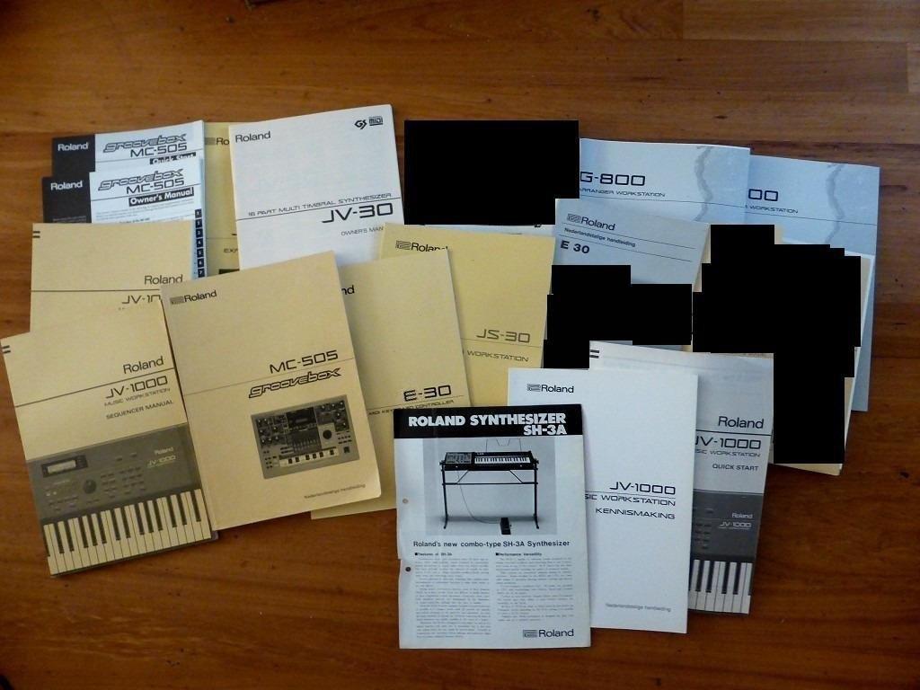 31 originele handleidingen van ROLAND synthesizers, etc., Ophalen of Verzenden, Zo goed als nieuw, Keyboard of Synthesizer