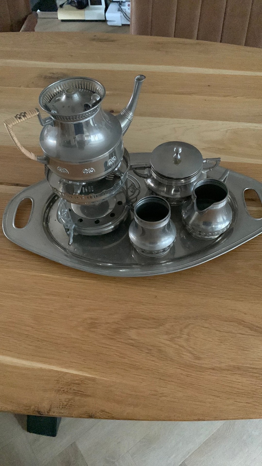 Tinnen theeservies C.Kurz & Co., Ophalen