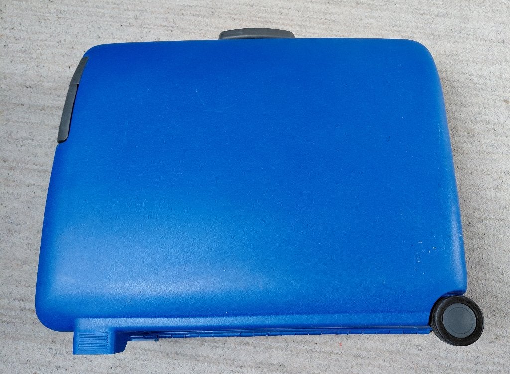 Blauwe koffer met wieltjes en cijferslot, Gebruikt, Hard kunststof, 45 tot 55 cm, Ophalen