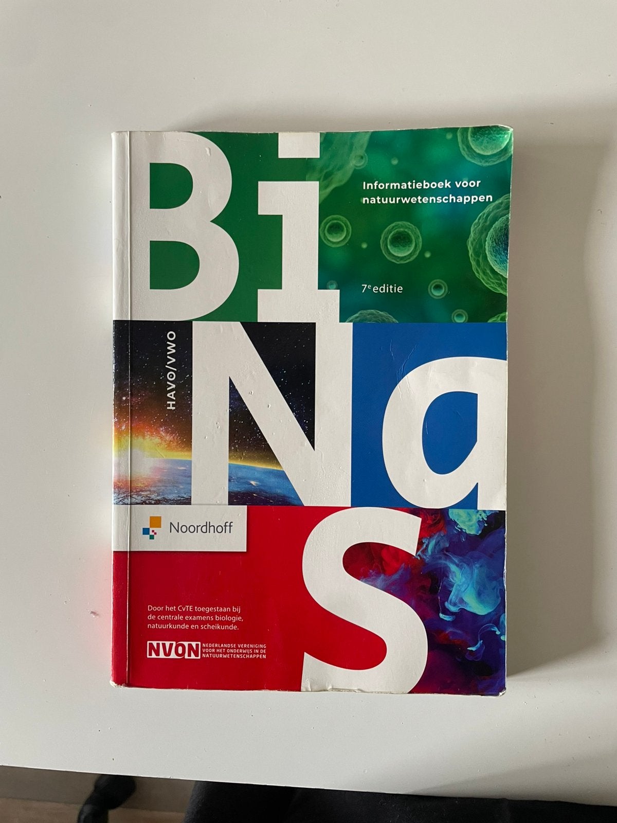 Binas 7e editie, Boeken, Ophalen of Verzenden, Gelezen, Natuurwetenschap