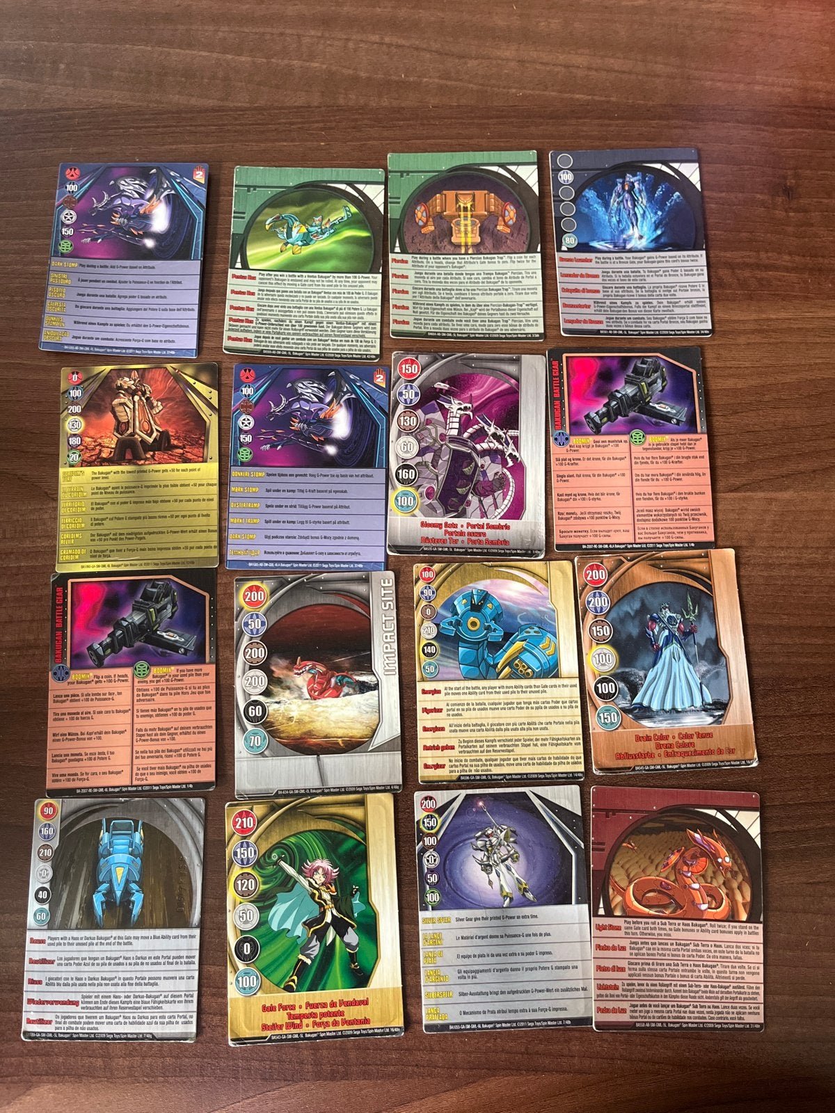 16 Bakugan kaarten - Elk aannemelijk bod, Ophalen of Verzenden, Gebruikt