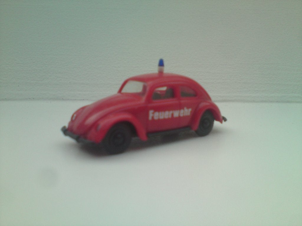 Praline Volkswagen brilkever Feuerwehr / brandweer, Ophalen of Verzenden, Gebruikt, Auto, Brekina