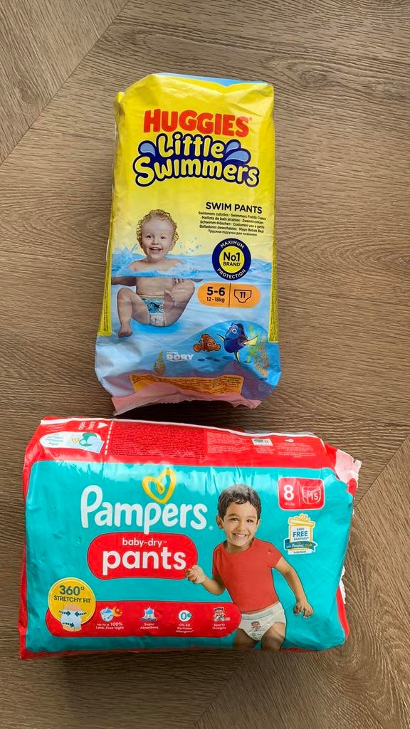 2 pakken luierbroekjes ongeopend: Huggies en Pampers, Overige merken, Overige typen, Nieuw, Ophalen of Verzenden