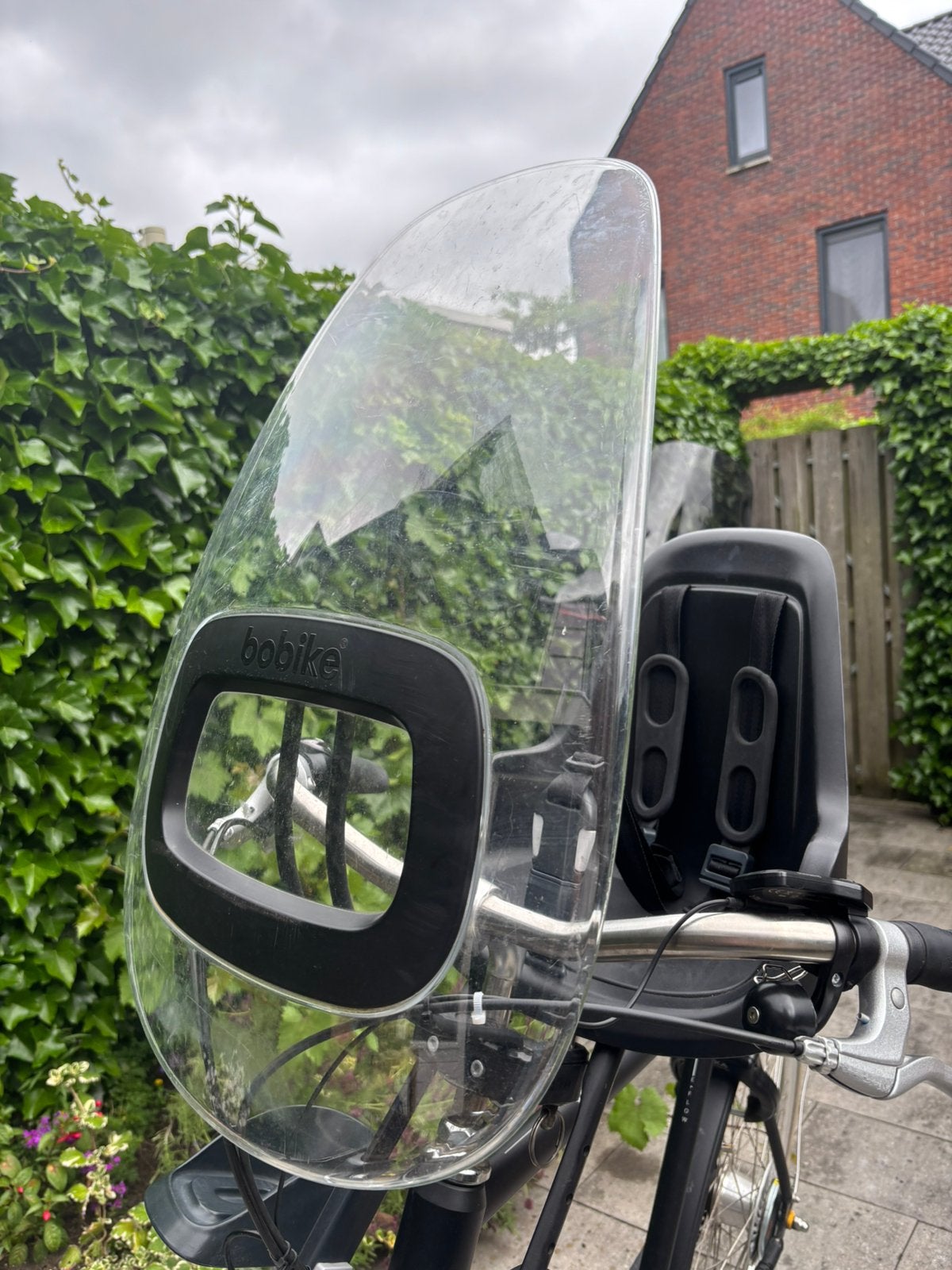 Fiets stoeltje Bobike, Fietsen en Brommers, Fietsaccessoires | Fietsstoeltjes, Ophalen, 0 t/m 18 kg, Voorzitje, Gebruikt