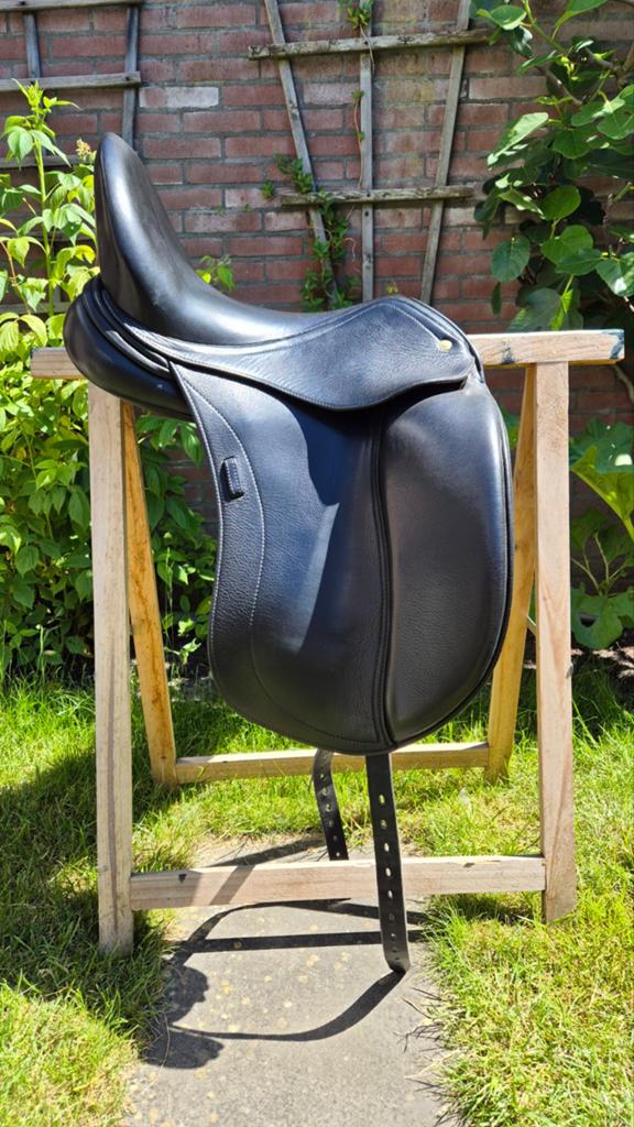 Schleese Flamenco 3 17,5 inch, Ophalen of Verzenden, Zo goed als nieuw, Dressuur