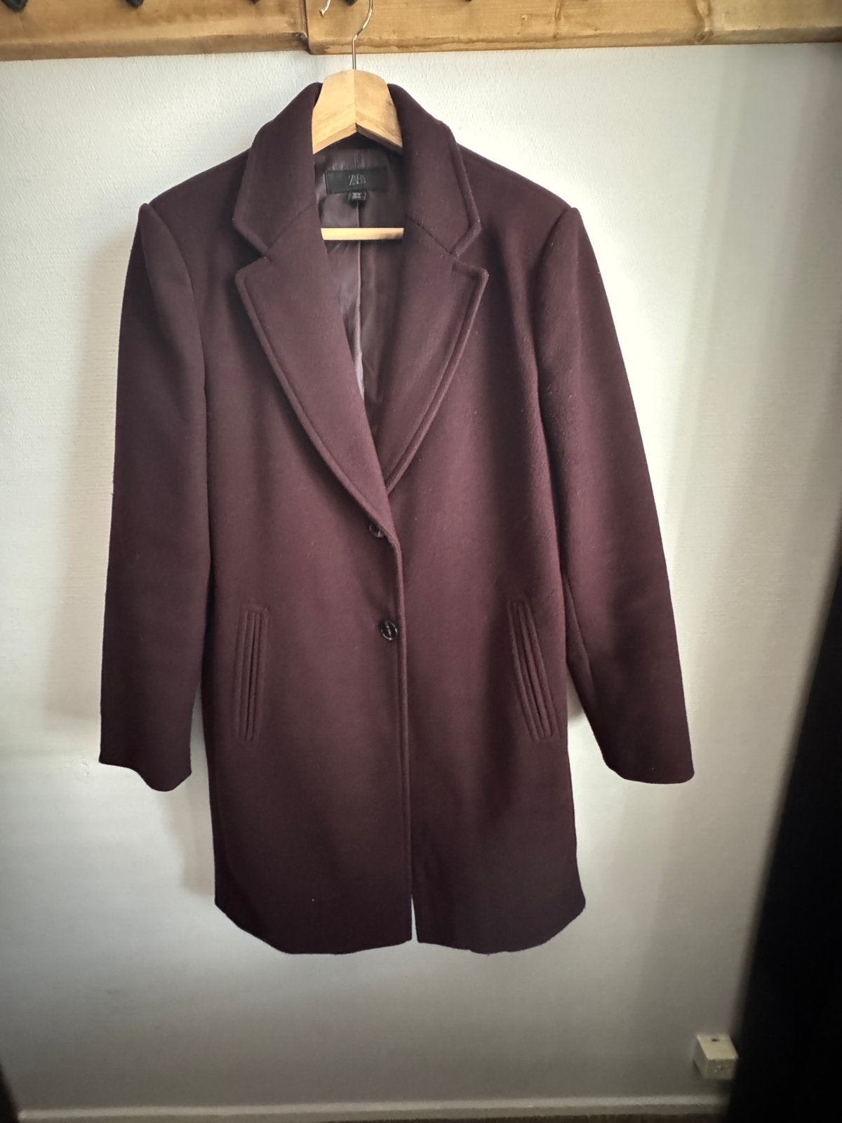 Zara  jas maat L bordeauxrood, Ophalen, Zo goed als nieuw, Maat 42/44 (L), Rood