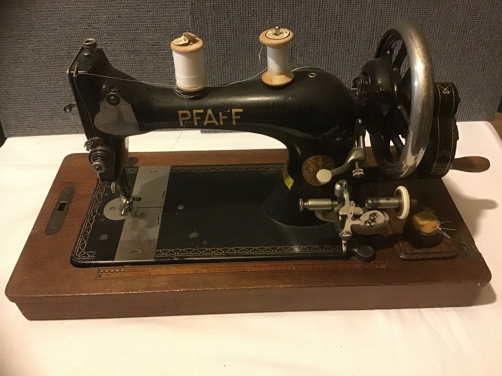 Antieke naaimachine Pfaff, Ophalen of Verzenden