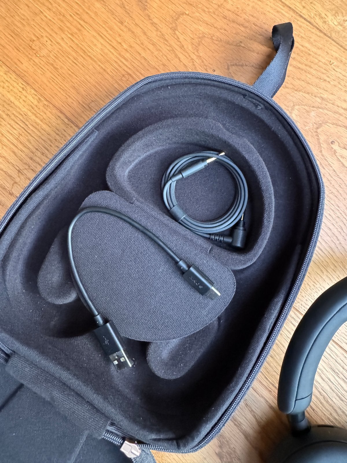 Foto 5 van Sony WH-1000XM5 Noise Cancelling Koptelefoon Zwart