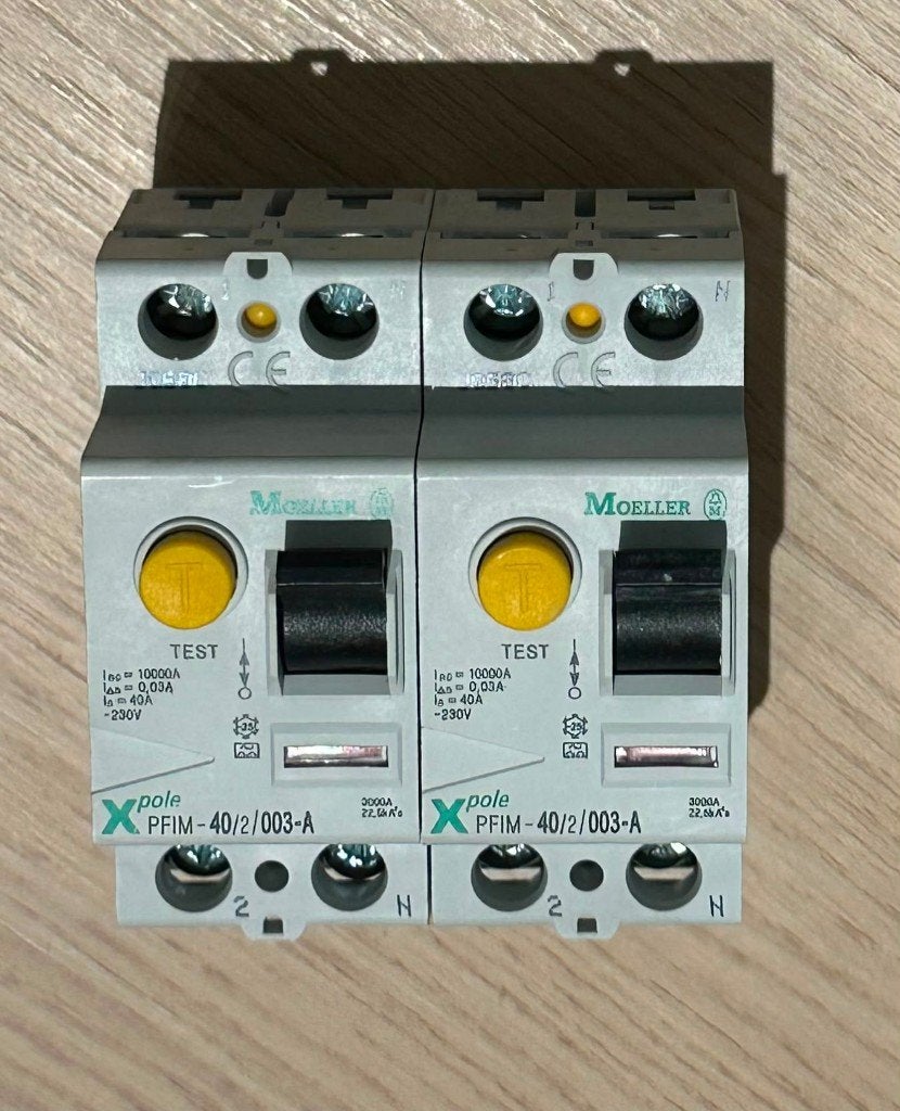 Eaton Moeller Aardlekschakelaar 274040 - 2 stuks, Ophalen of Verzenden, Gebruikt, Eaton, Aardlekschakelaar