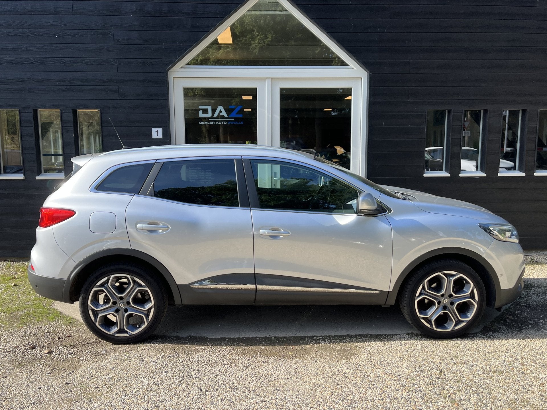 Renault Kadjar 1.2 TCe Bose Ecc/Audio/Navi/Leer (bj 2018), Voorwielaandrijving, Gebruikt, 4 cilinders, 1198 cc