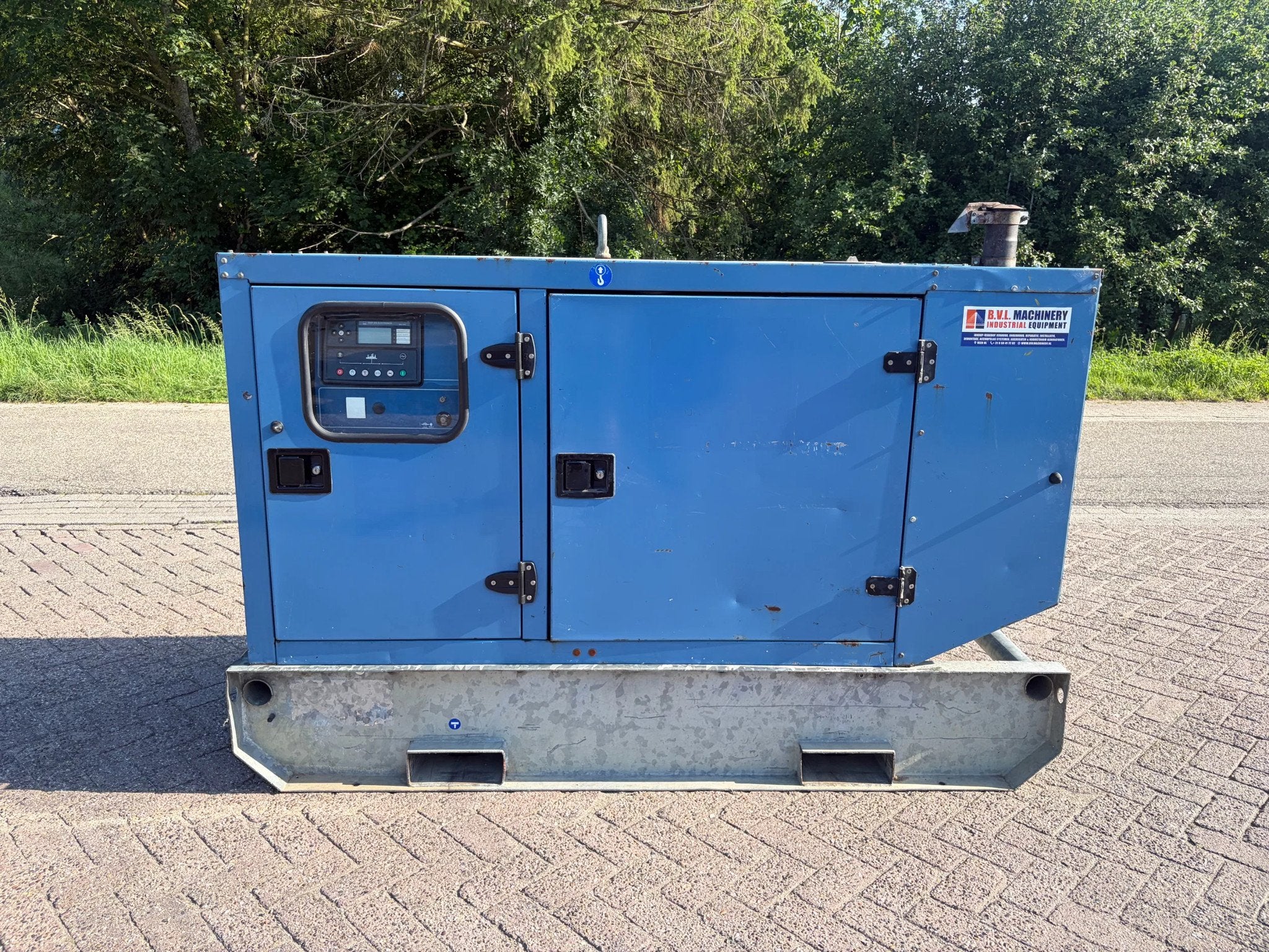 SDMO Mitsubishi 40 kVA aggregaat generatorset stroomgroep