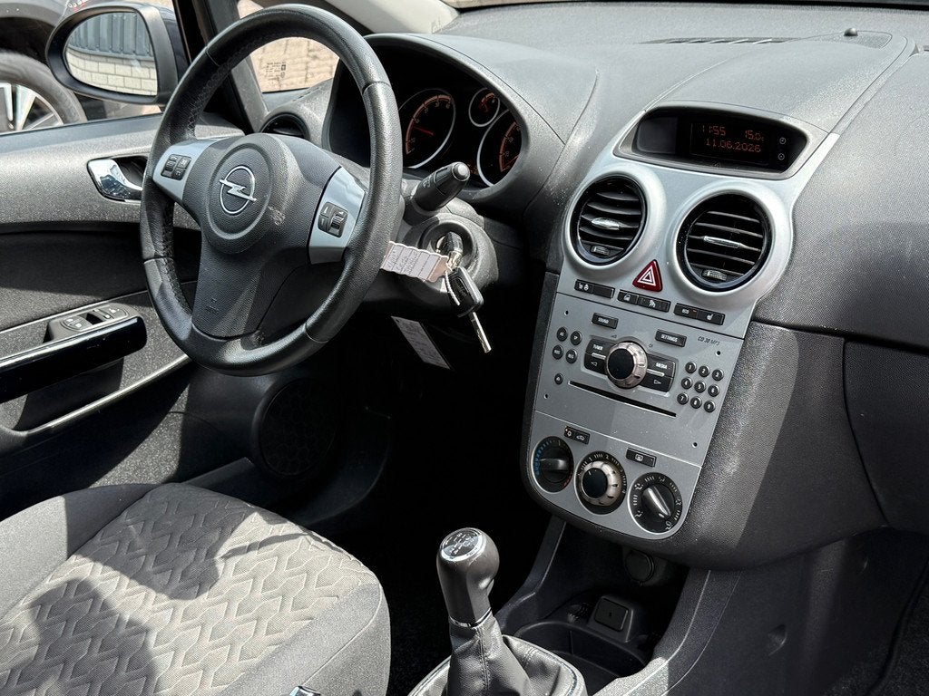 Opel Corsa 1.4-16V Design Edition Airco Stoelverwarming Pdc, Auto's, Opel, Voorwielaandrijving, Euro 5, 1398 cc, Zwart