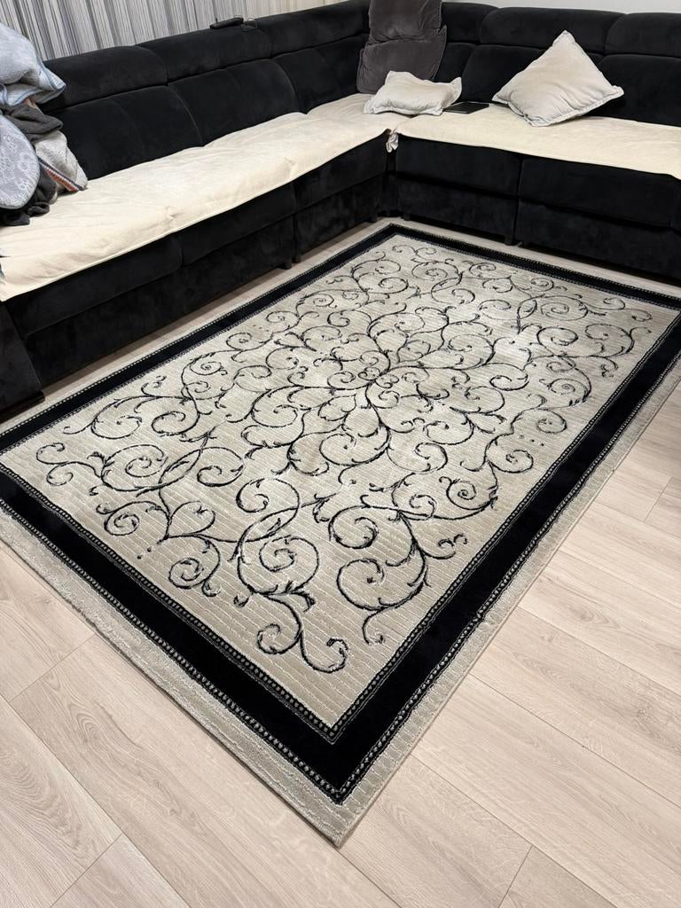 Vloerkleed 160X240.   2 stuks, 150 tot 200 cm, 200 cm of meer, Ophalen of Verzenden, Zo goed als nieuw