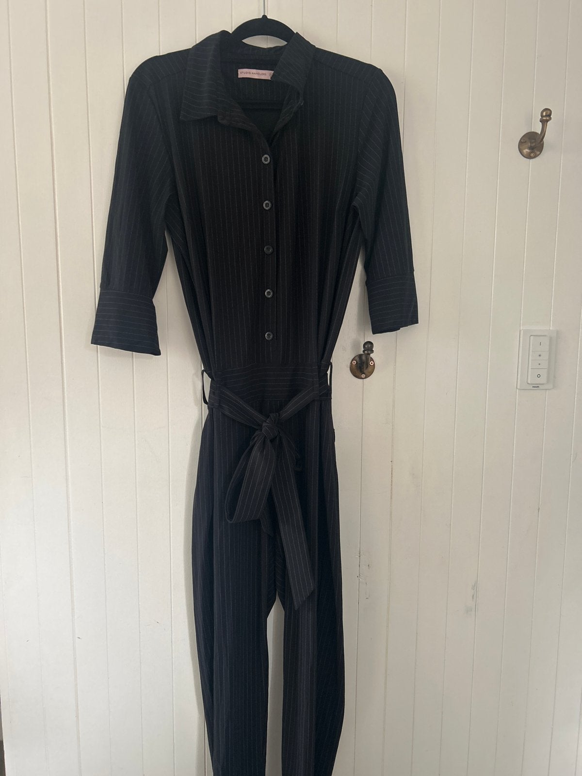 Studio Anneloes jumpsuit met krijtstrepen xl, Ophalen of Verzenden, Zo goed als nieuw, Maat 38/40 (M), Zwart